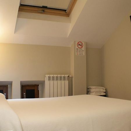 Hotel Rosal Oviedo Buitenkant foto