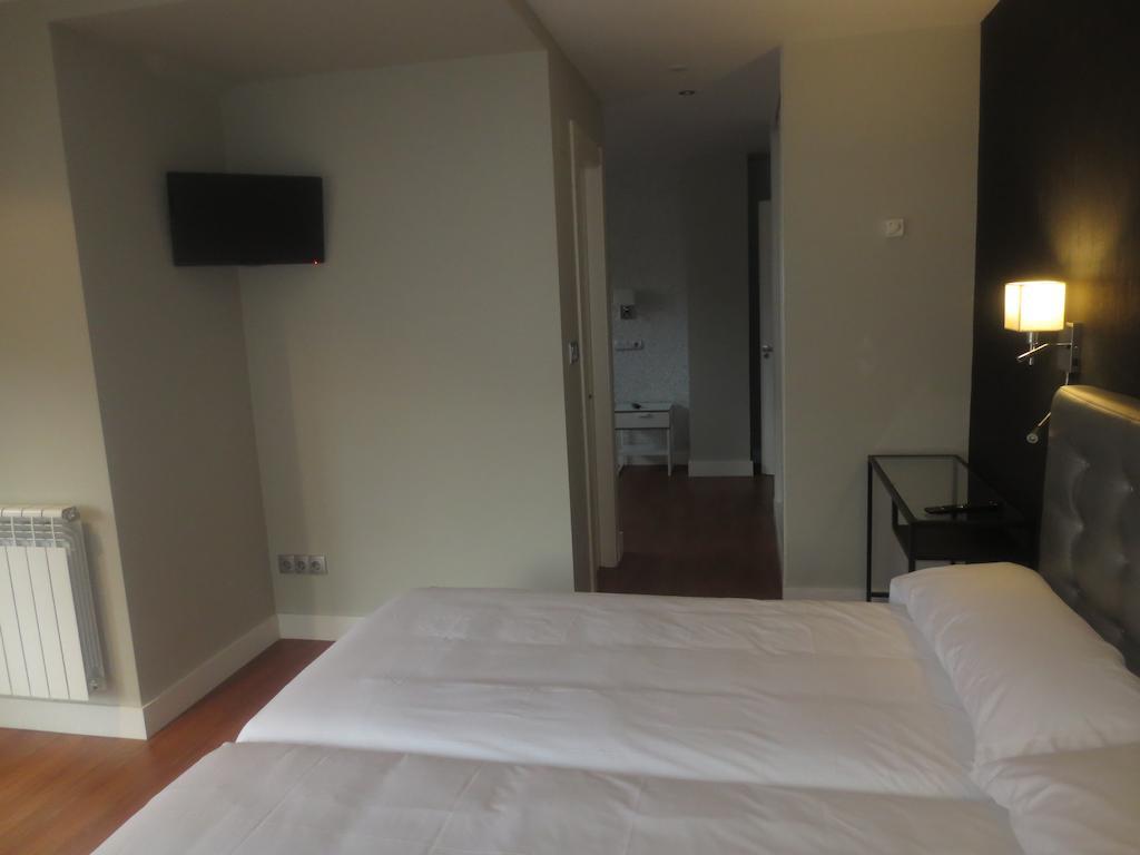 Hotel Rosal Oviedo Kamer foto